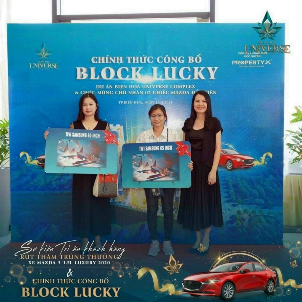 2 Chiếc xe Mazada đã có chủ nhân tại sự kiện Tri ân Khách hàng và công bố BLOCK LUCKY - Biên Hòa Universe Complex 6 2 Chiếc xe Mazada đã có chủ nhân tại sự kiện Tri ân Khách hàng và công bố BLOCK LUCKY - Biên Hòa Universe Complex King Real